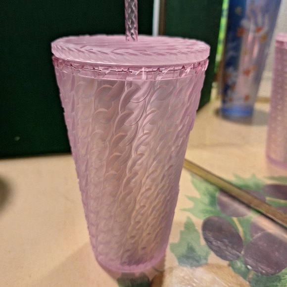 Starbucks Gel Pearl Pink Chainlink Venti Tumbler 16oz - Picture 10 of 12